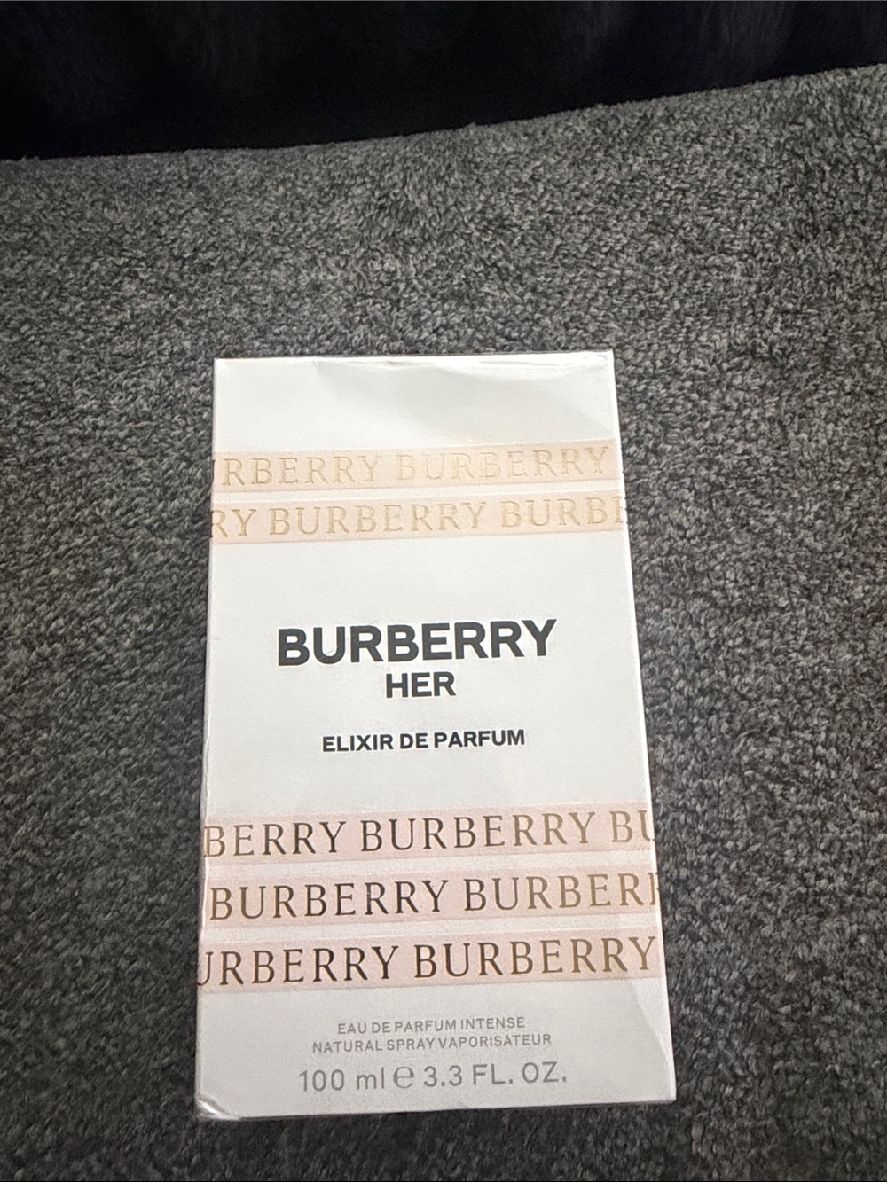 Burberry Her Elixir de Parfum - White & Rose Gold Accent Box